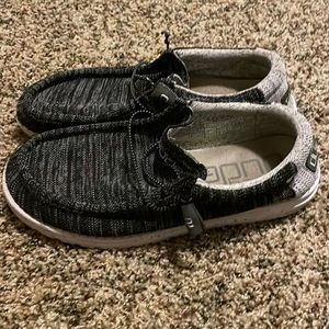 Hey dude slippers, size 11